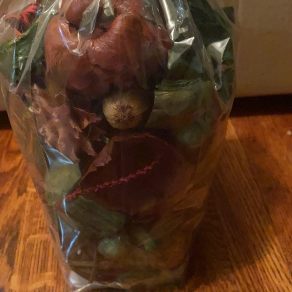 Spruce potpourri - Picture 3 of 3